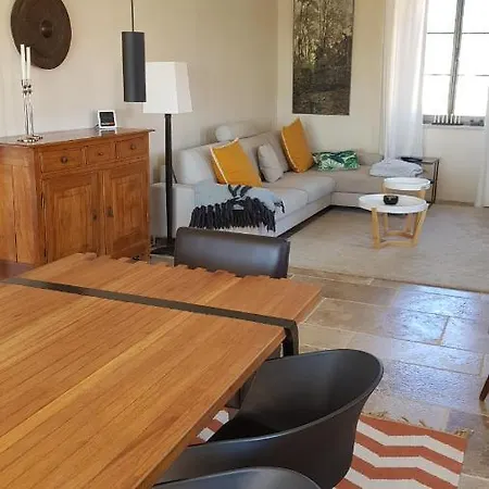 度假居 Les Peyronnies 菲雅克